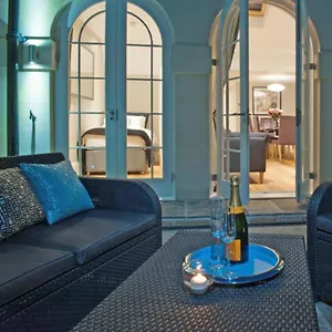 Apartment Circle Großbritannien